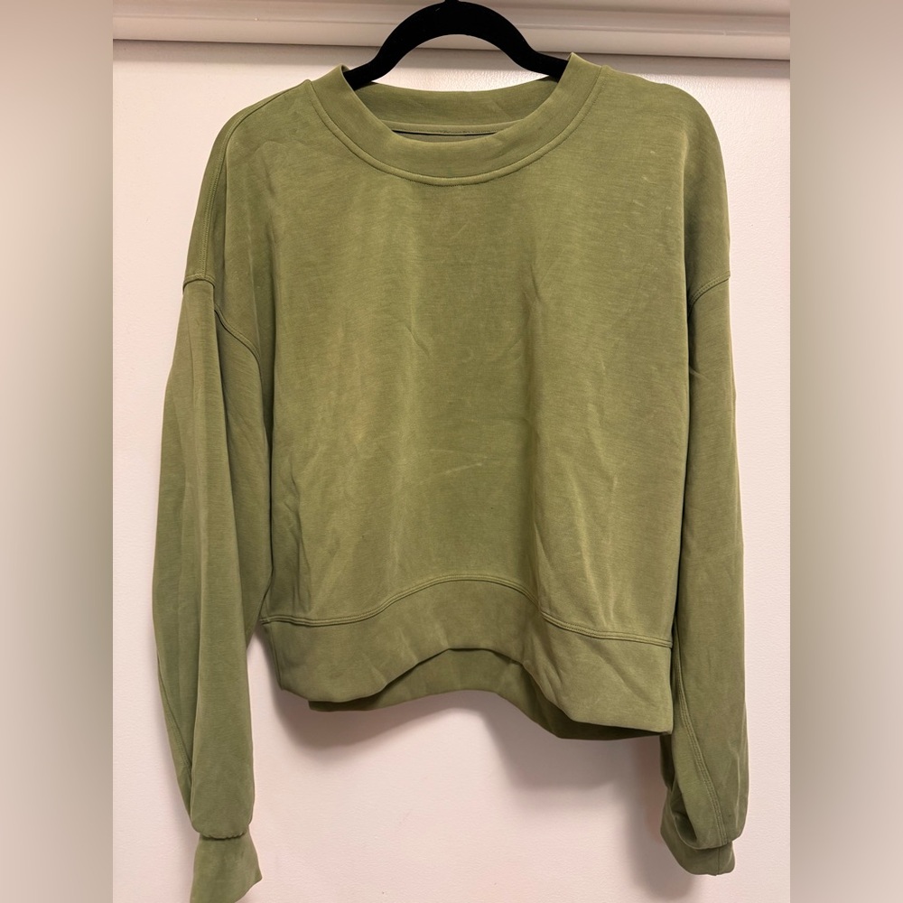 Lululemon Perfectly Oversized Crop Crew color GFOL size 8